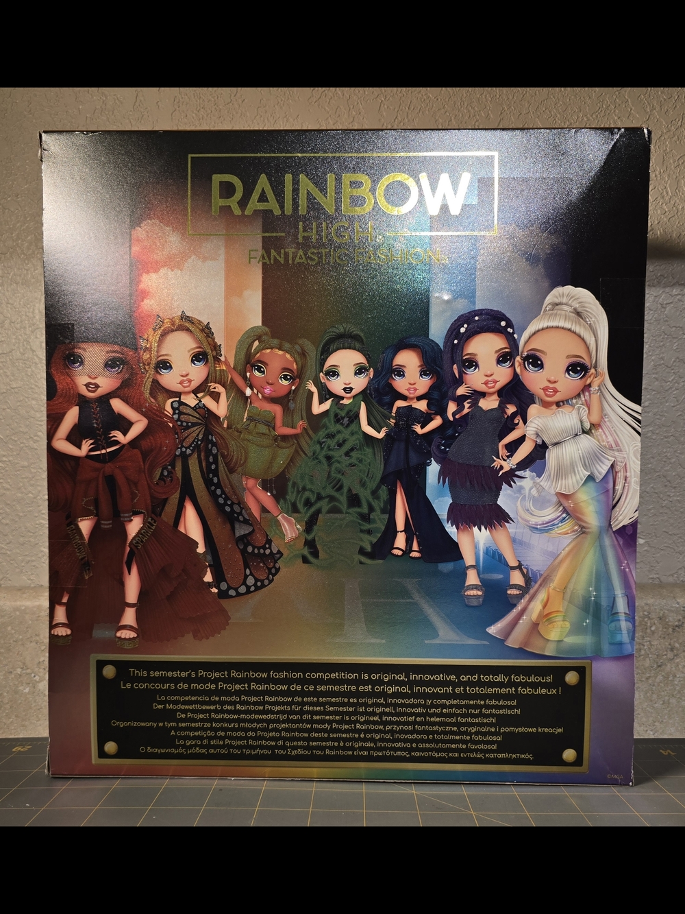 Project Rainbow POPPY ROWAN Fashion Doll - Picture 2 of 2